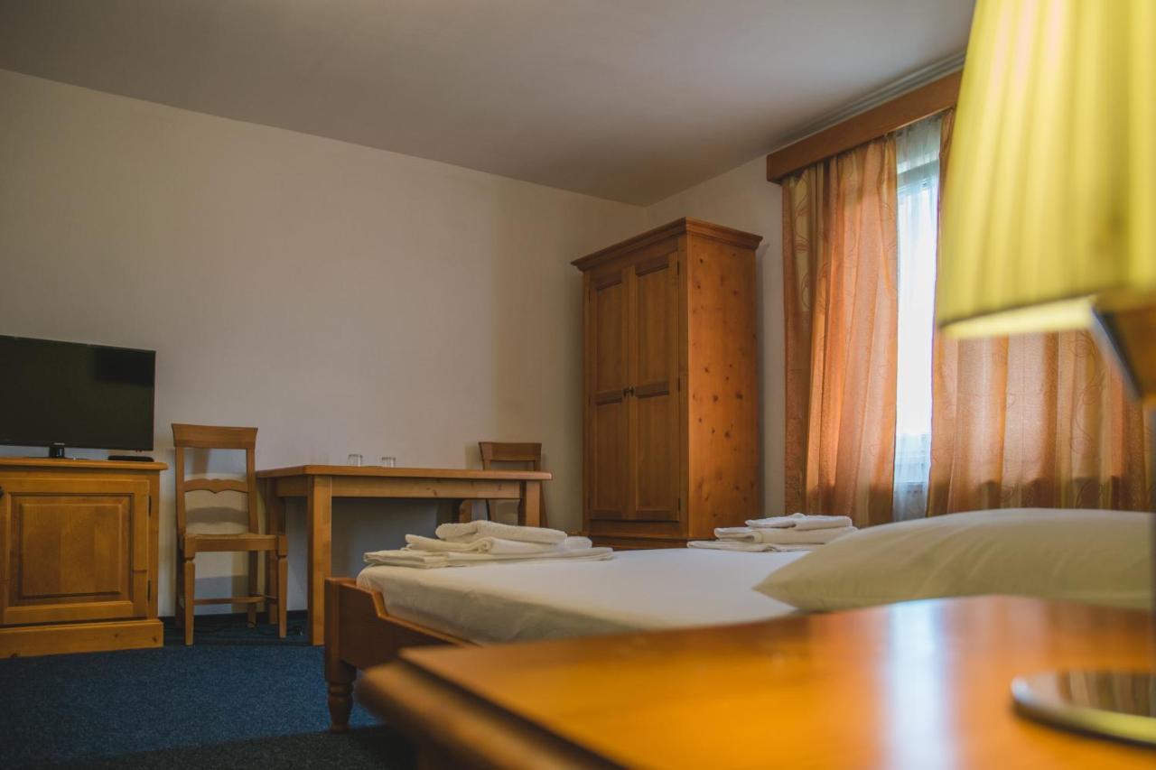 Hotel Maier 胡内多阿拉 外观 照片